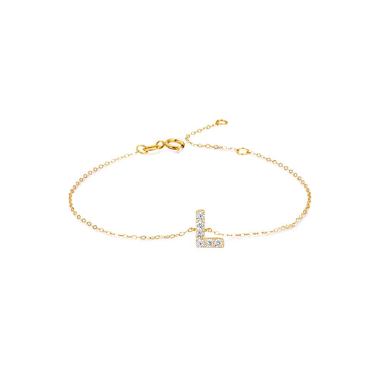 Bracelet with the letter L.